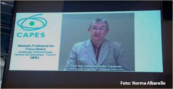 Prof. Carlos Antonio Caramori, coordenador Adjunto dos Programas de Mestrados Profissionais da Área Medicina II da CAPES, envia vídeo felicitando os formandos.