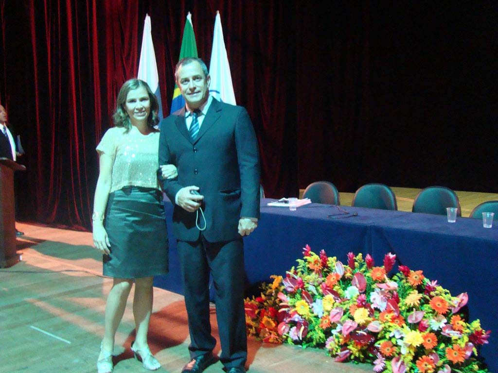 Profa. Norma Albarello e seu esposo, Dr. Sidnei Pereira.