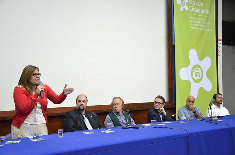 Profa. Lara Moutinho, Superintendente de Educação Ambiental da SEA.
