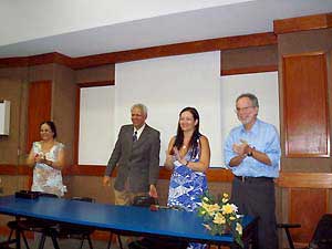 Na mesa, a ex-Diretora do Centro Biomédico Profa. Terezinha, Prof. Volpato atual Diretor do Centro Biomédico, Profa. Penha Vice-dirtora Ibrag (2002004-2007).